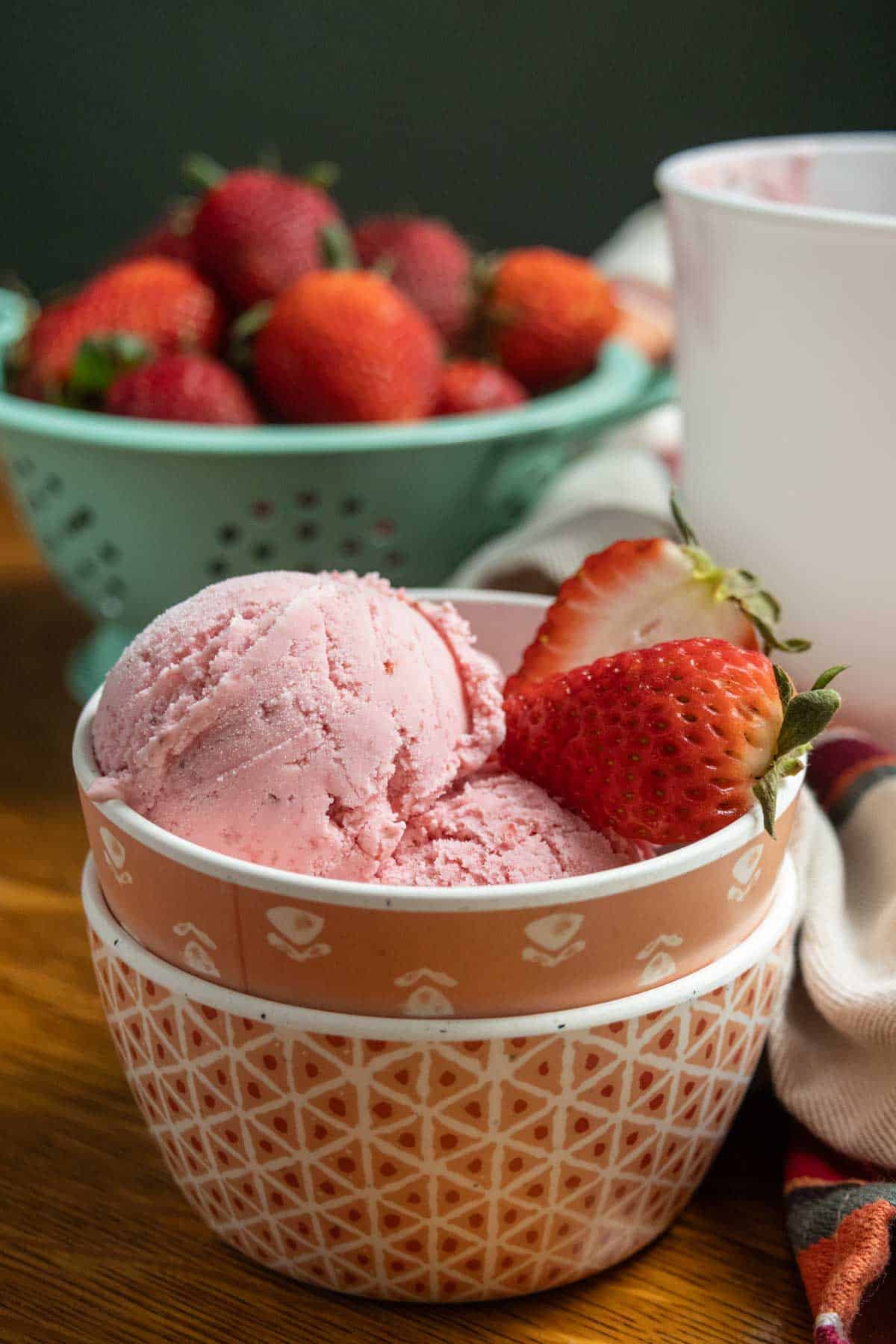 Strawberry ice cream for a Bombay Creamery business opportunity